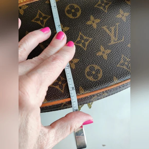 Louis Vuitton Monogram Nice Vanity Case - Picture 16 of 17